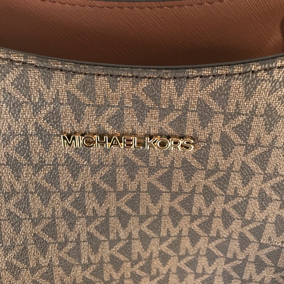 Michael Kors | Bags | Nwt Michael Kors Jet Set Large Logo Tote Bag ...